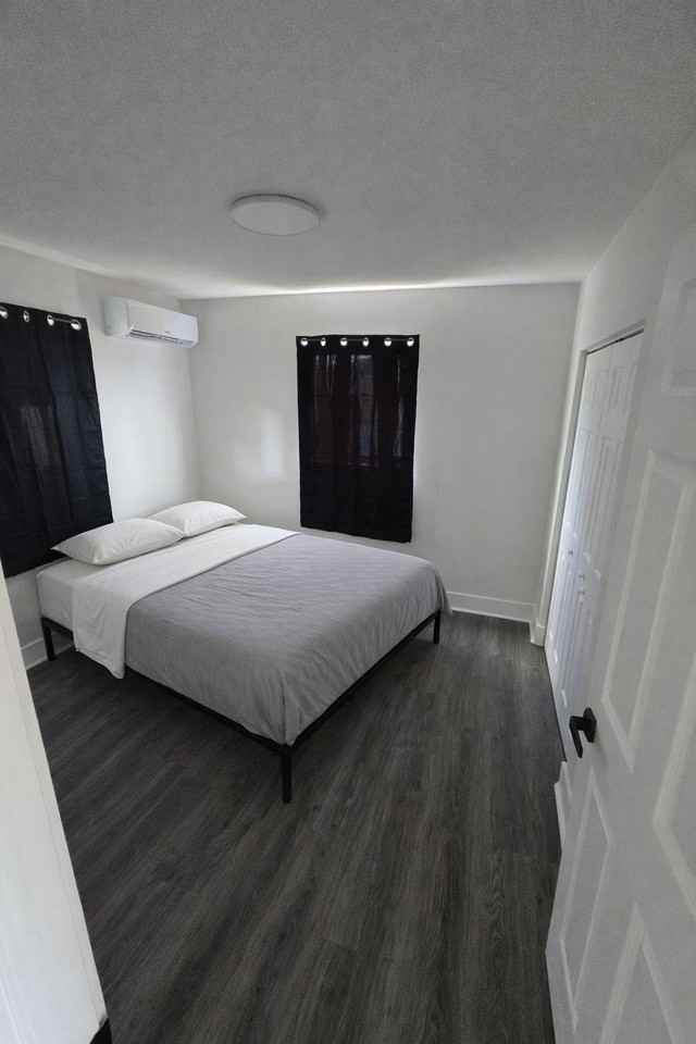 Sw 138th Ct - Photo 3 of 14