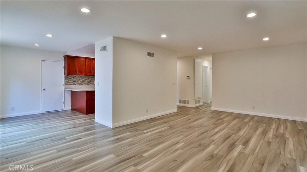 304 Navajo Springs Rd - Photo 6 of 39