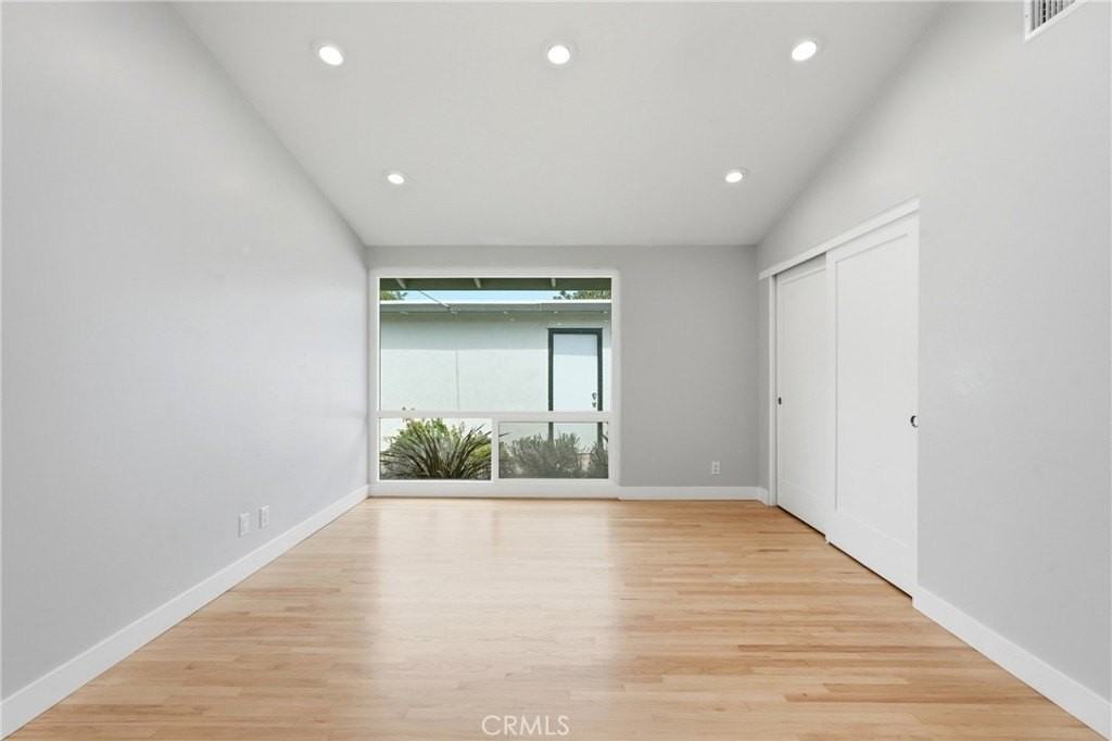 5005 Willow Wood Rd - Photo 6 of 21