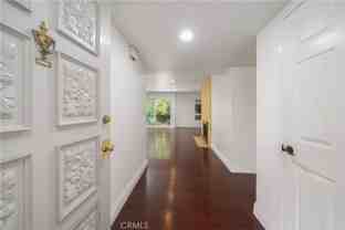 1242 S Barrington Ave #301 - Photo 1 of 1