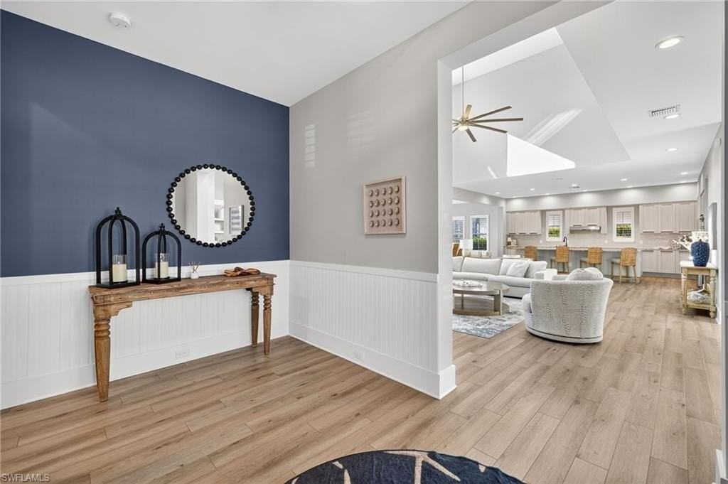 14832 Dockside Ln - Photo 4 of 50