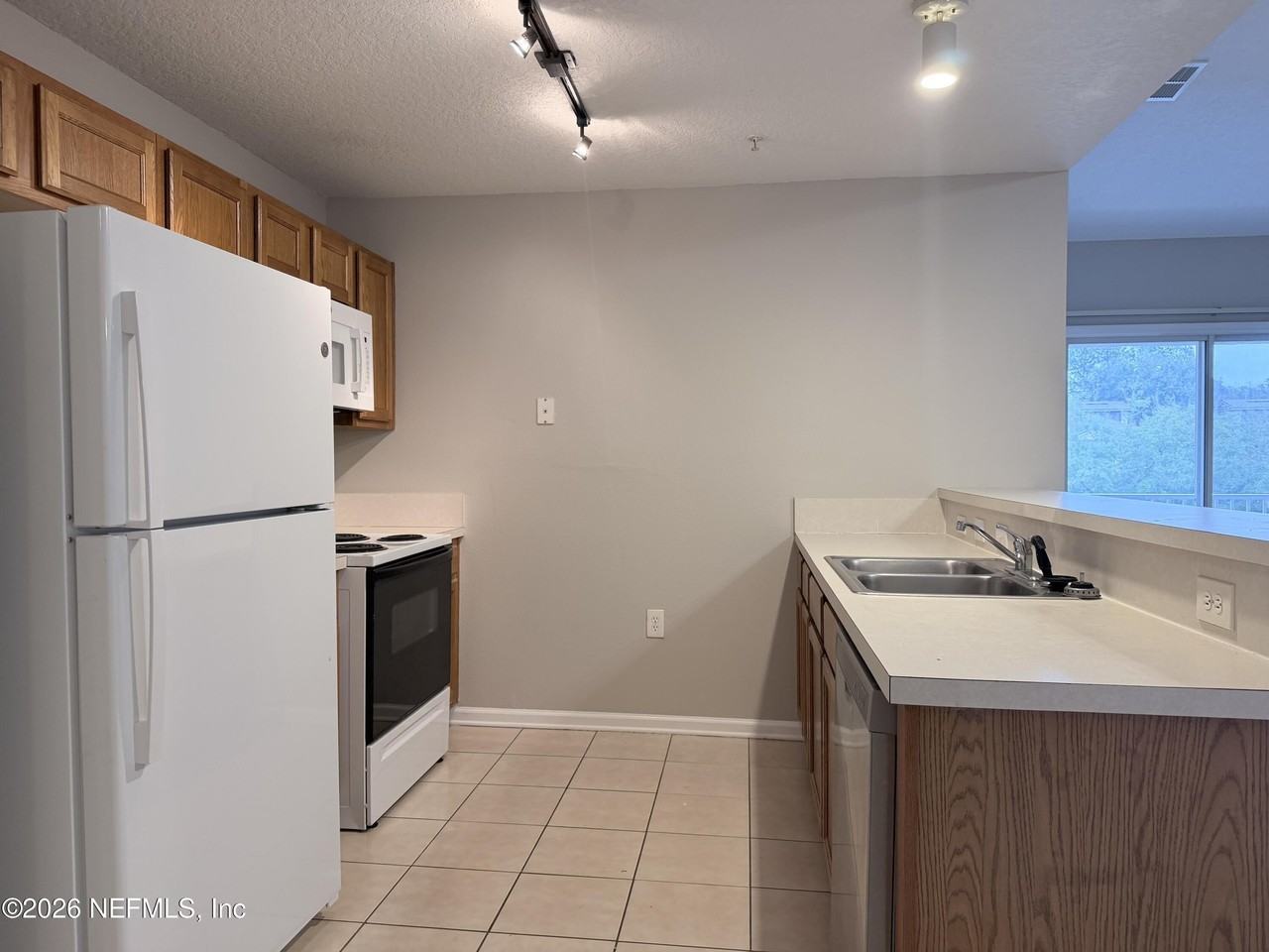 7920 Merrill Rd #1811 - Photo 5 of 11