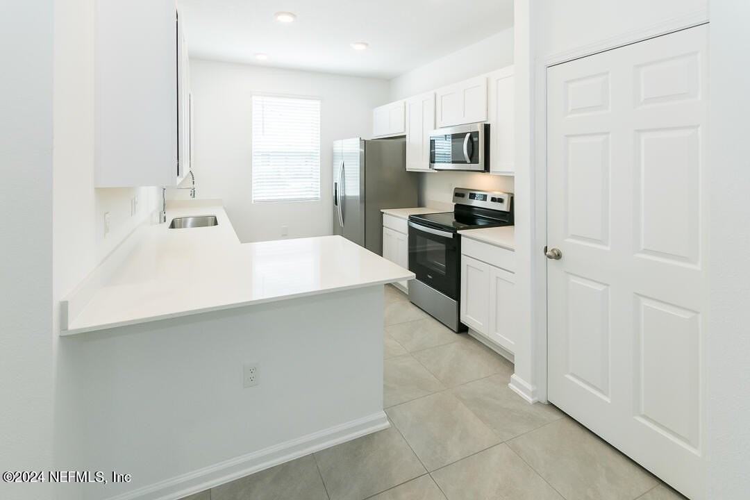 215 Elmhurst Ln - Photo 5 of 32