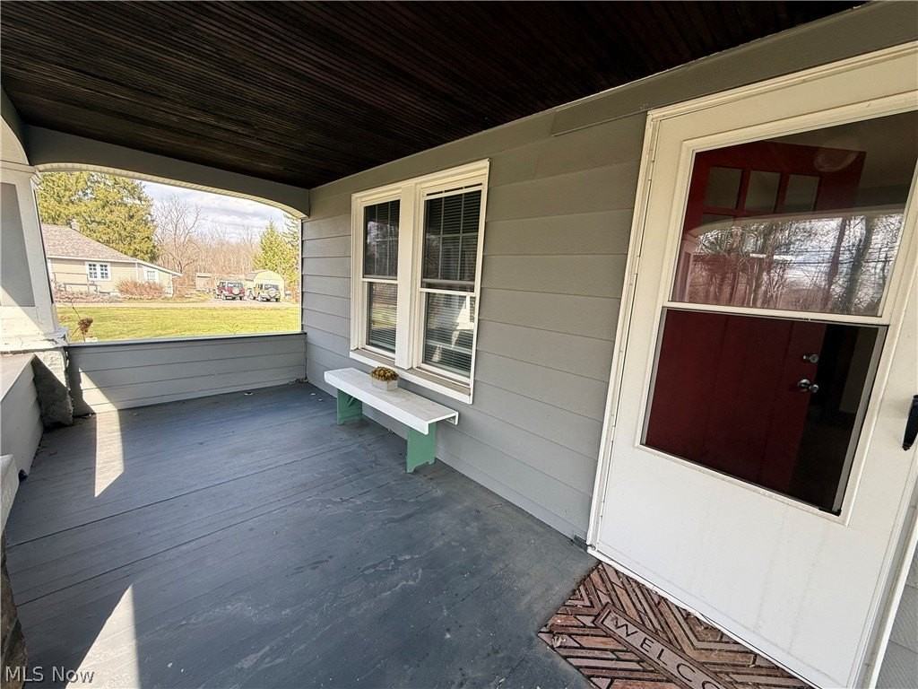 364 N Chillicothe Rd - Photo 2 of 33