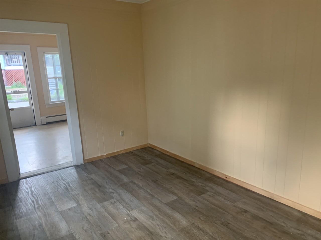 22 Spring St - Photo 3 of 32