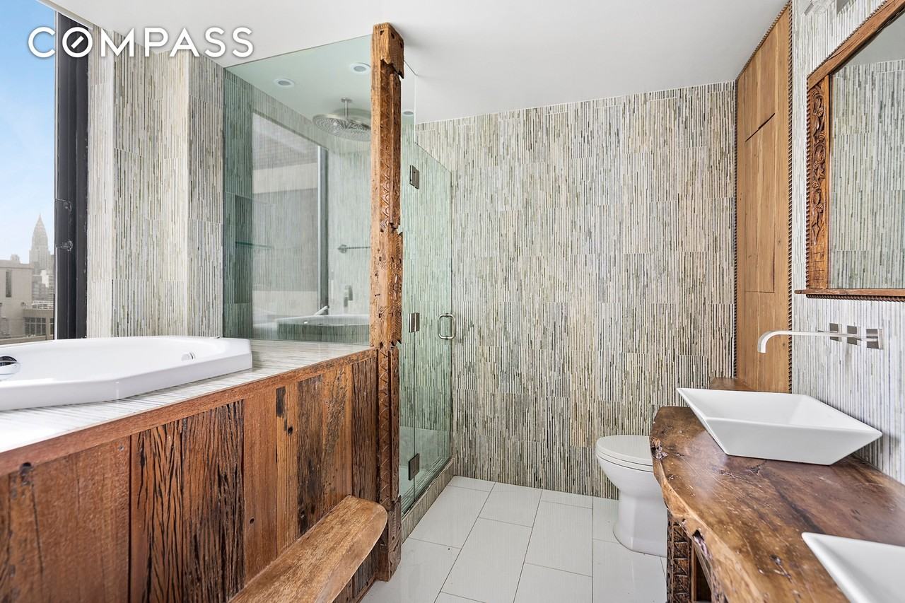 418 E 59th St #35A - Photo 5 of 7