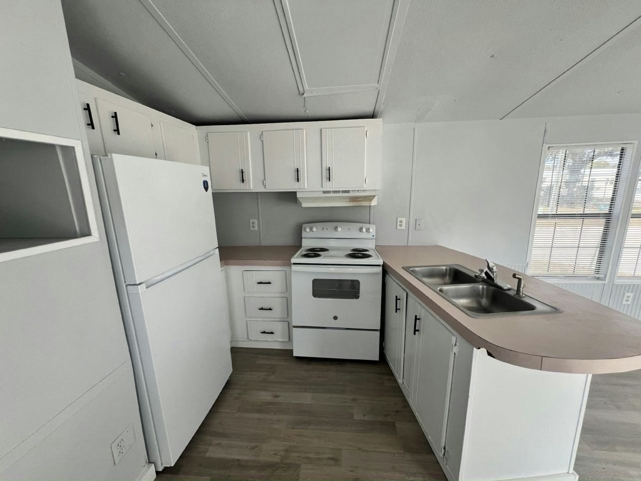 1133 Chicago Bulls St #1133 - Photo 4 of 10