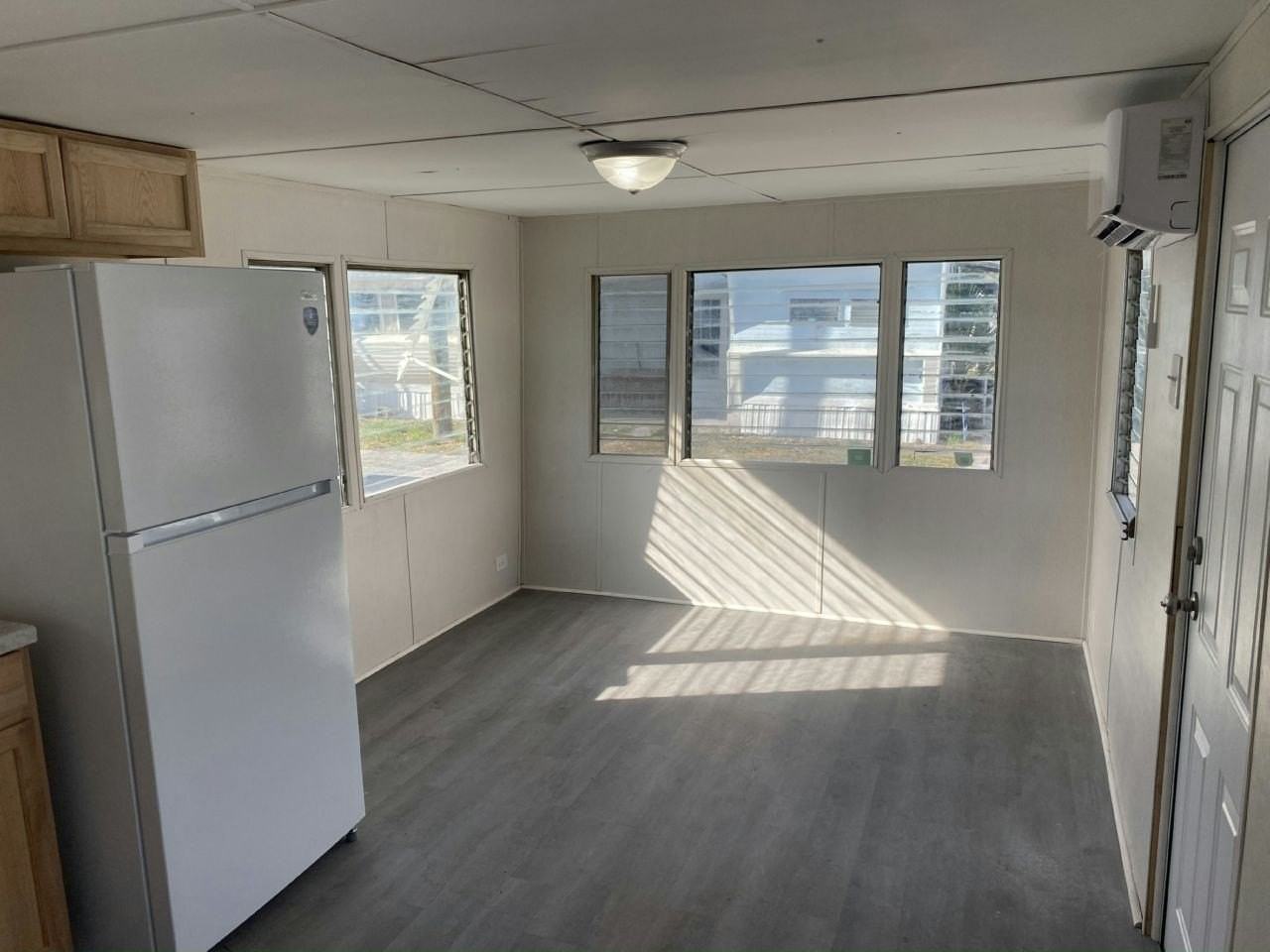 5 Circle Dr #5 - Photo 3 of 14