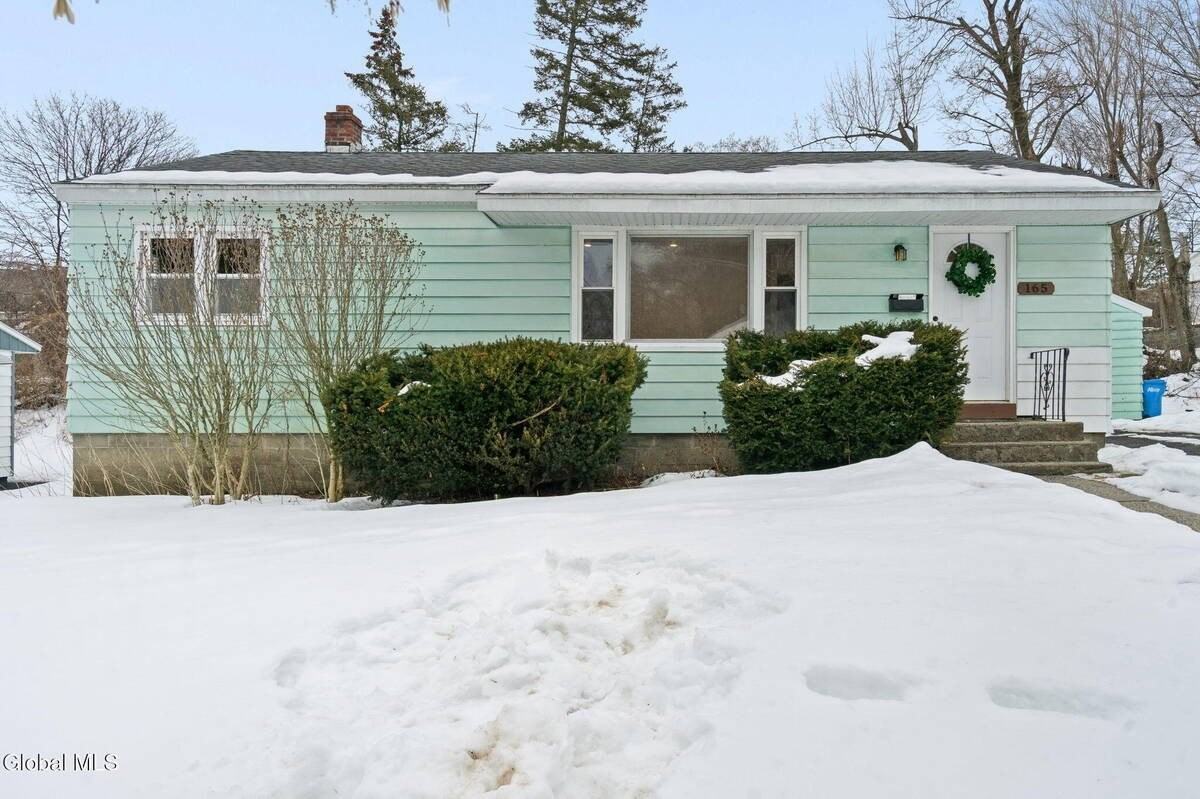 165 S Pine Ave - Photo 2 of 30