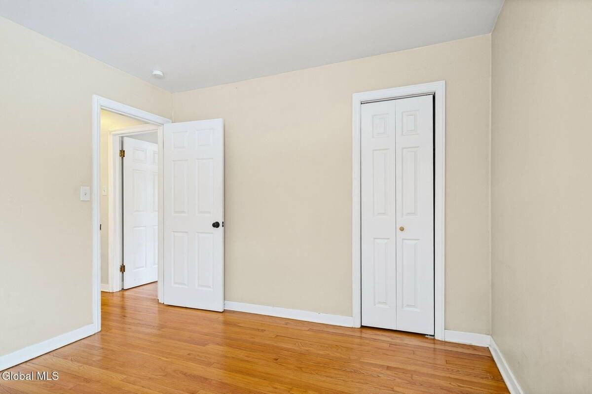 165 S Pine Ave - Photo 7 of 30