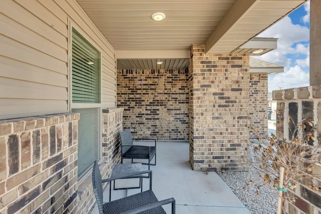 460 Staghorn Dr - Photo 4 of 24