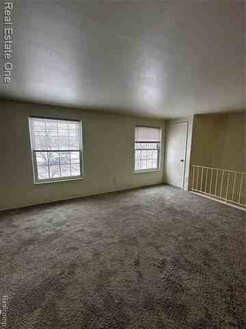 102 Princeton Dr - Photo 5 of 8