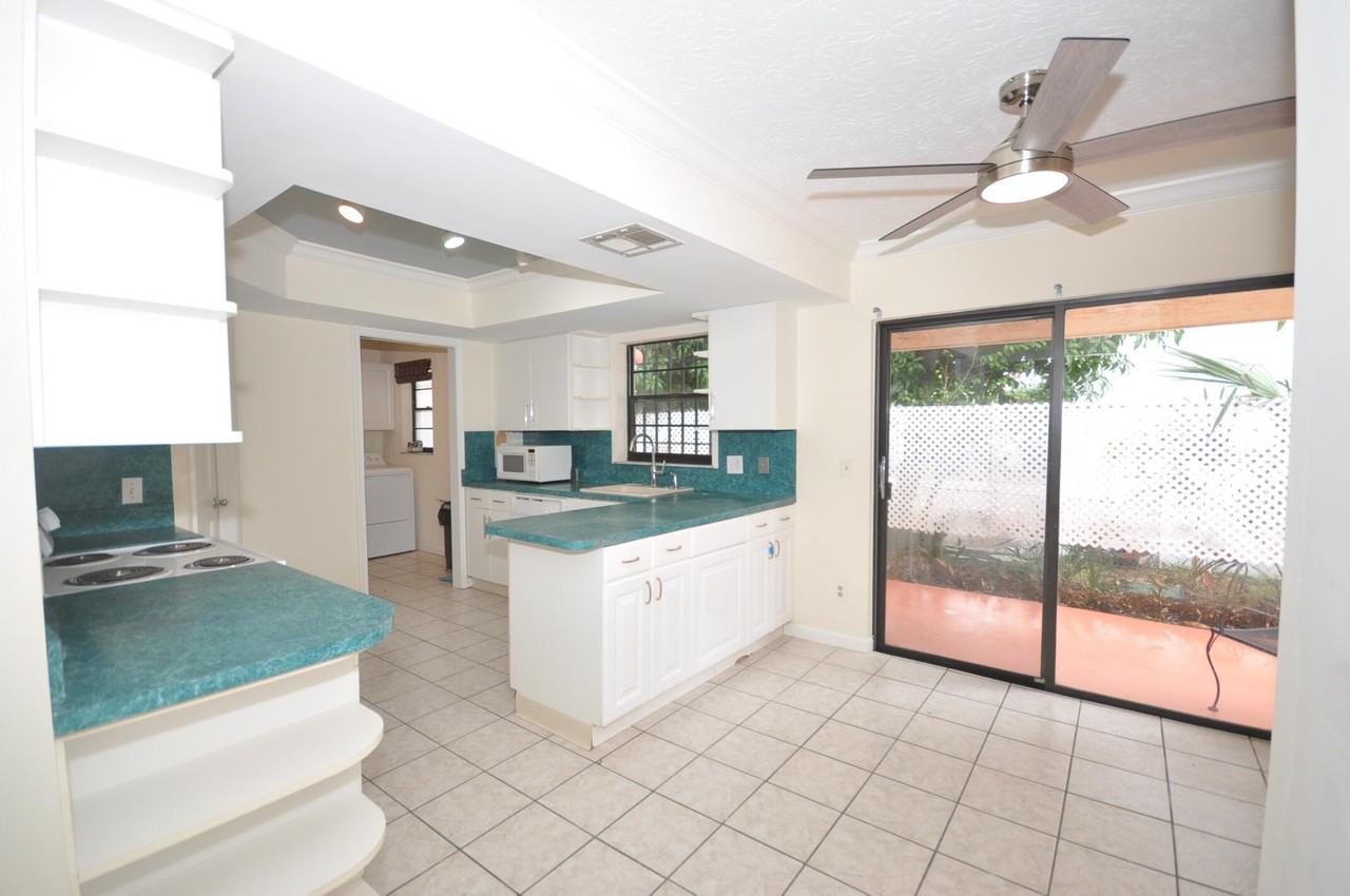 10 Evergreen Dr - Photo 2 of 18