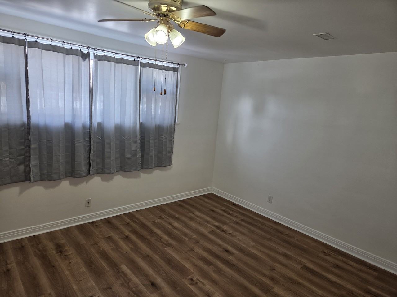 208 Ste Monique Street - Photo 6 of 11