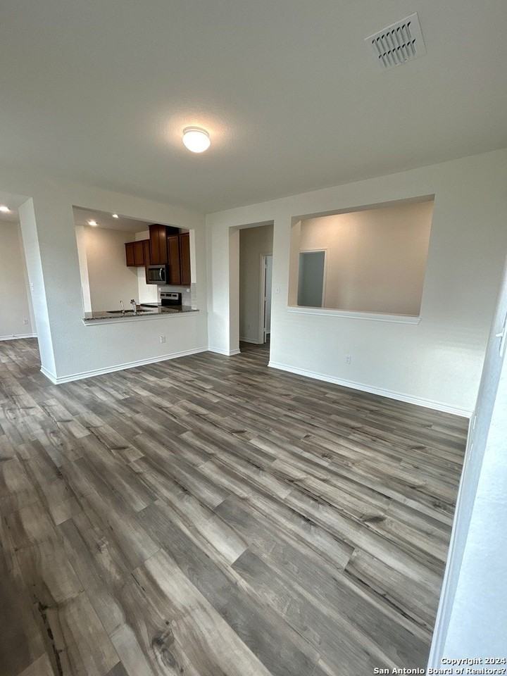 428 Blacktail Dr - Photo 5 of 30