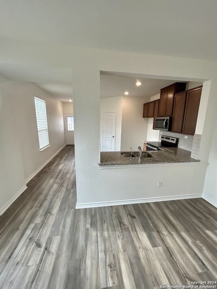 428 Blacktail Dr - Photo 6 of 30