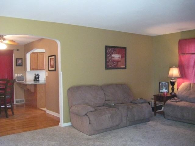 1753 Hood St - Photo 3 of 21