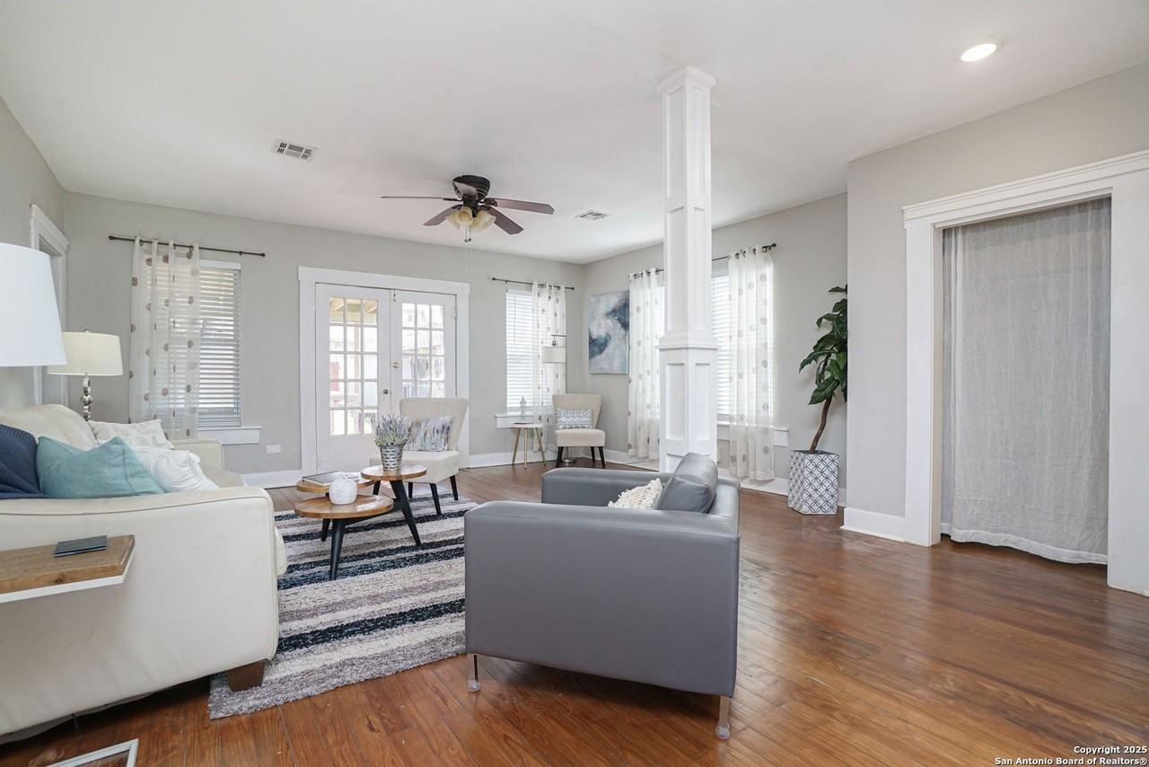 420 W Lullwood Ave - Photo 4 of 17