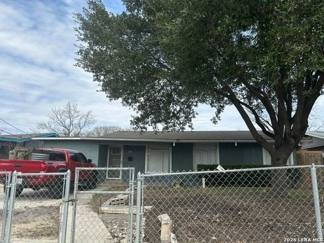 275 Brandywine Ave - Photo 3 of 22