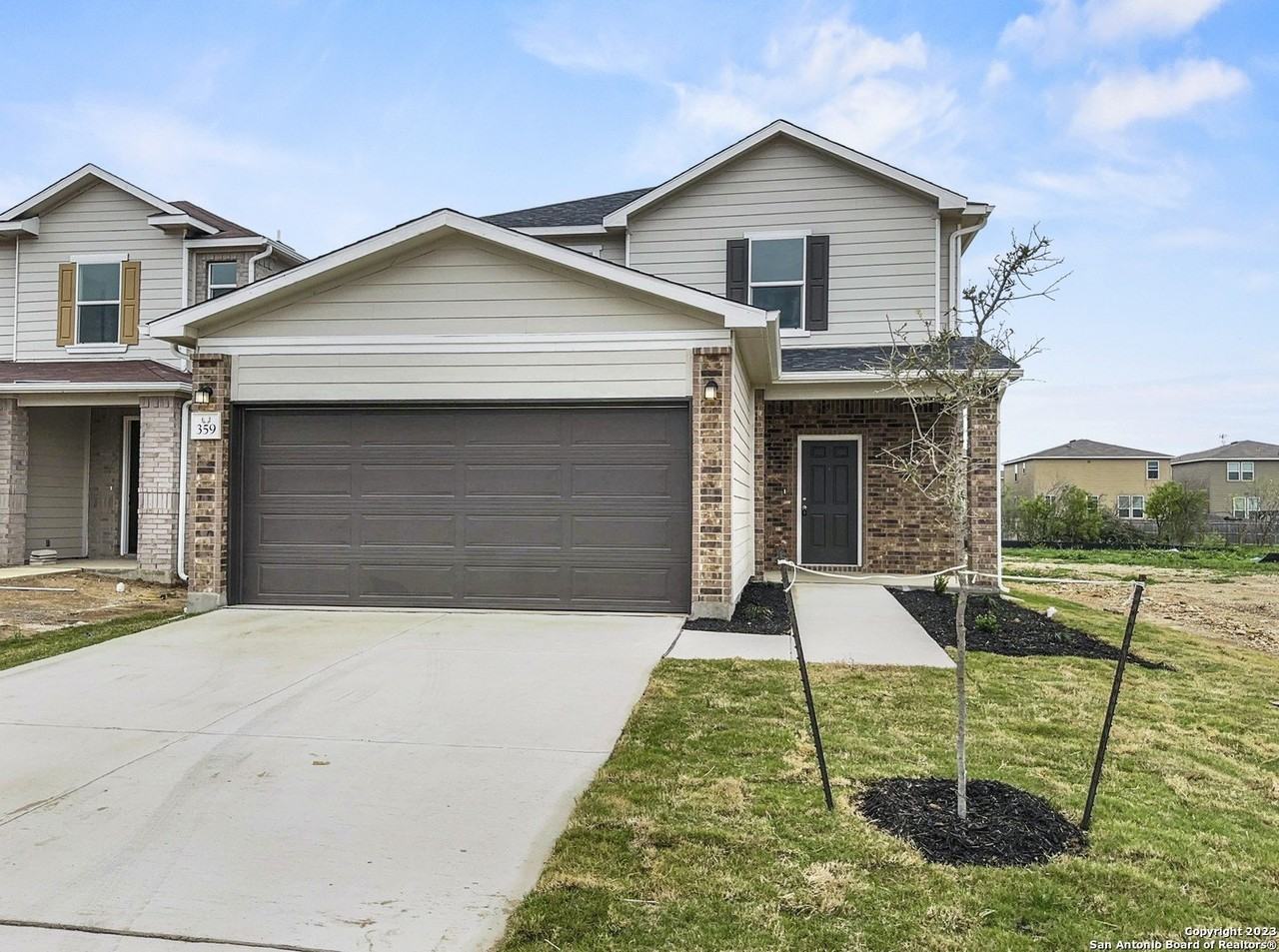359 Blacktail Dr - Photo 3 of 19