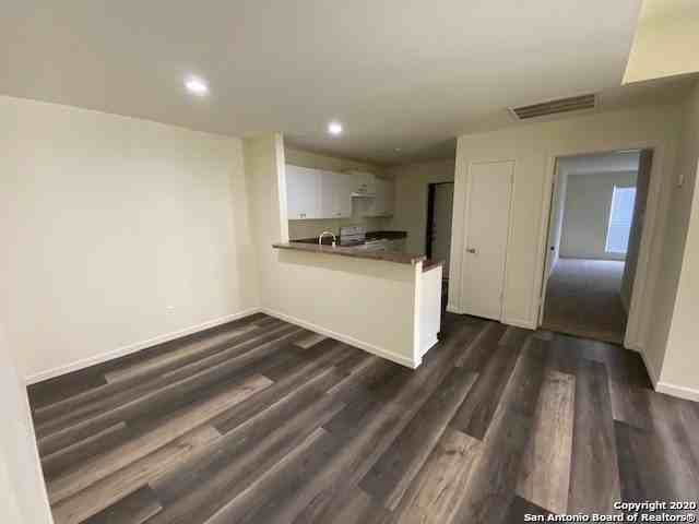 5607 Lakebend West Dr Unit 1 - Photo 7 of 13