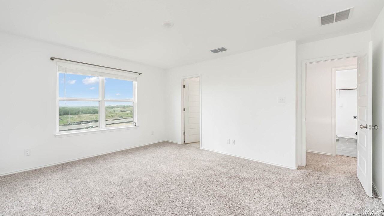 4306 Admirals Bnd - Photo 5 of 10