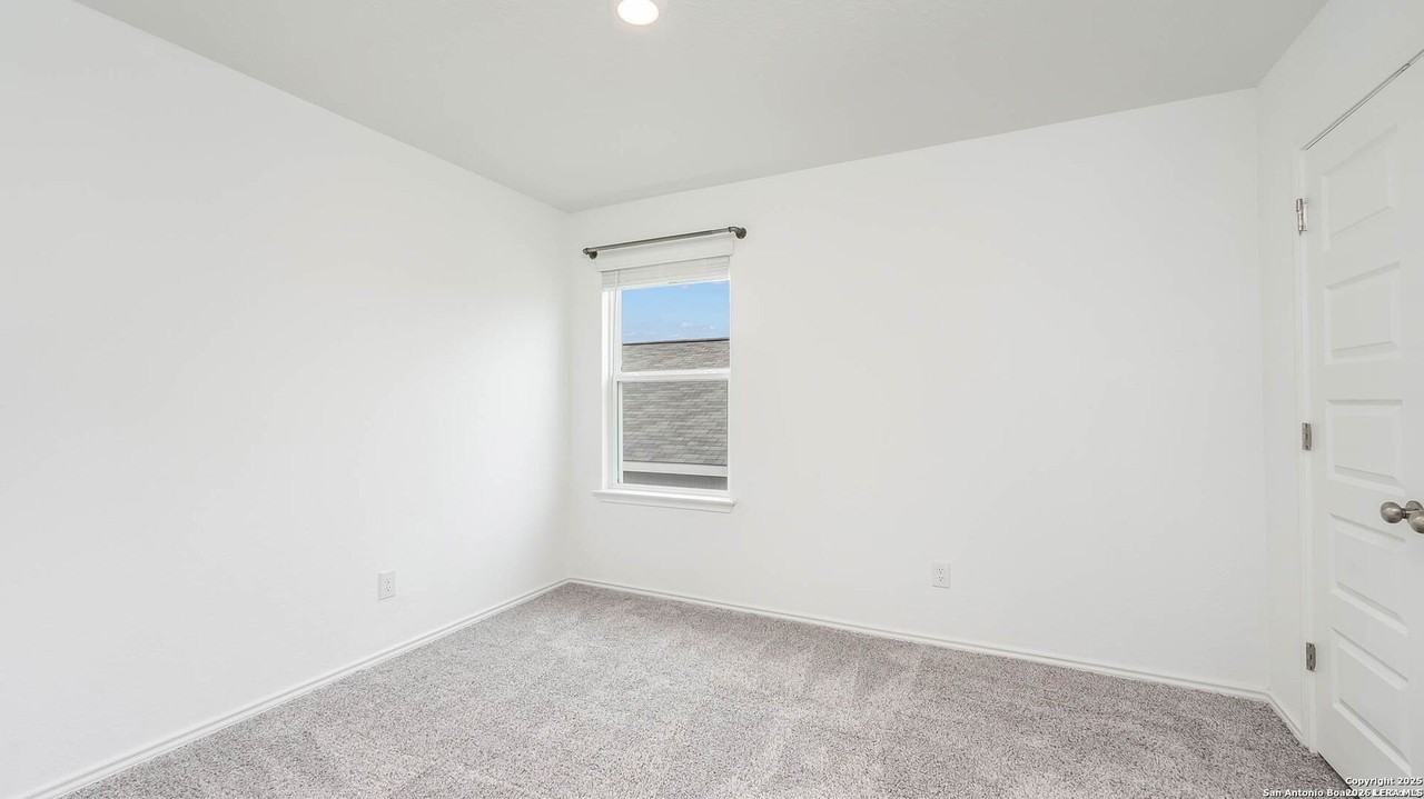 4306 Admirals Bnd - Photo 7 of 10