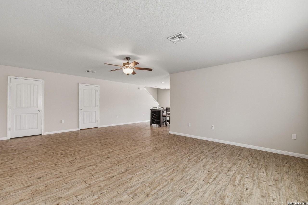 10530 Legacy Cv - Photo 3 of 28