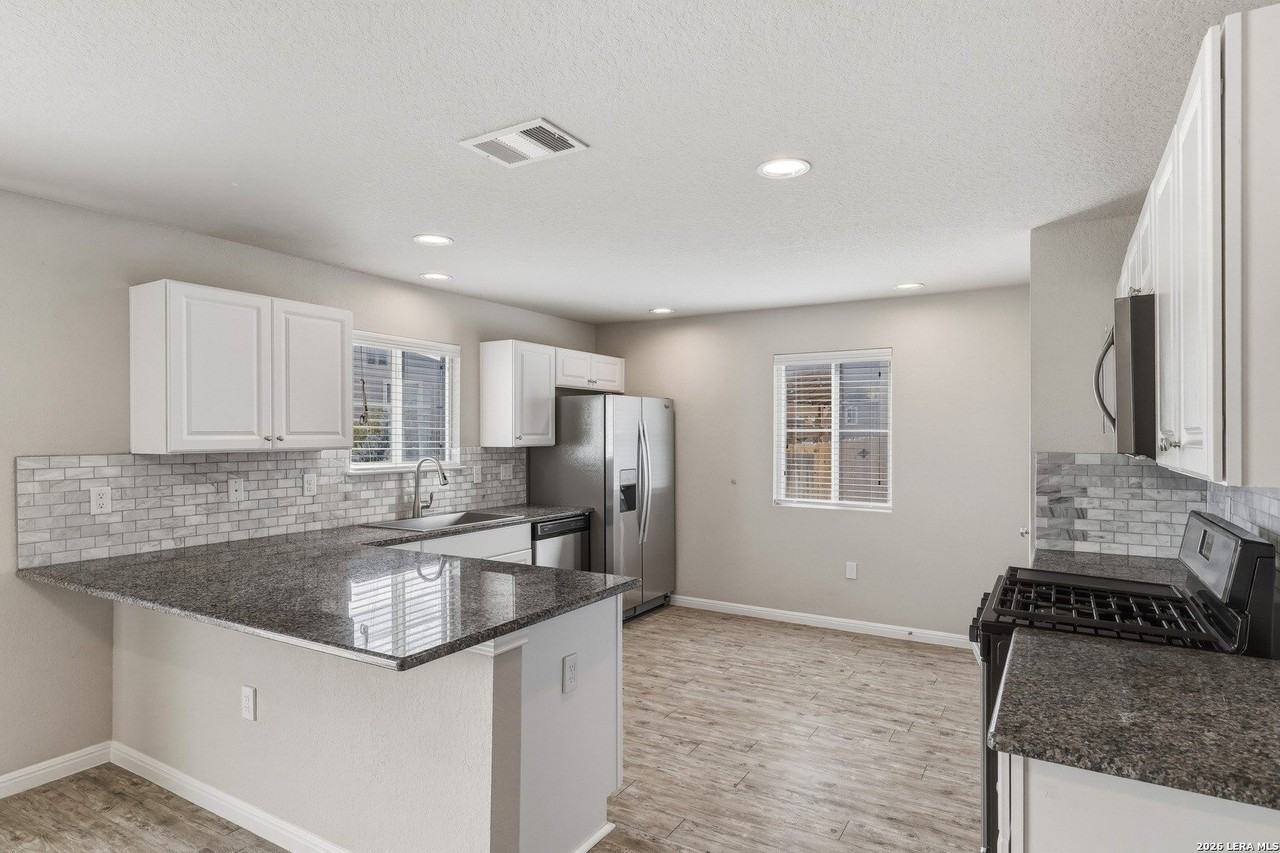 10530 Legacy Cv - Photo 7 of 28