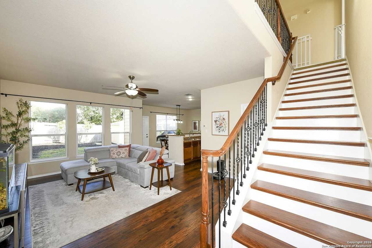 1119 Pinnacle Fls - Photo 6 of 31