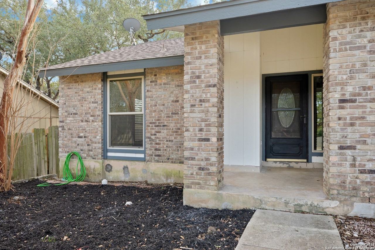 1936 Creek Holw - Photo 4 of 35