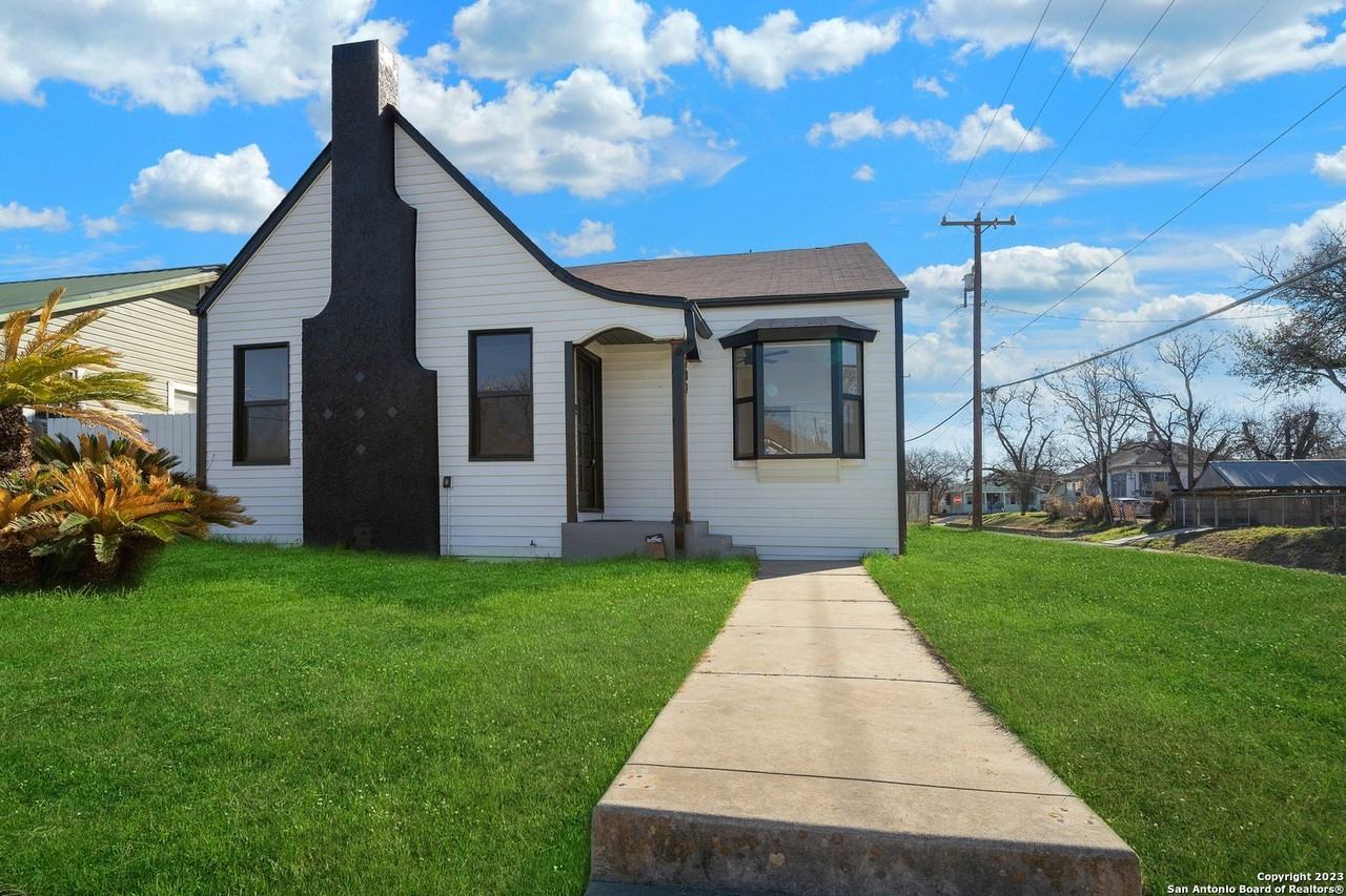 202 Rockwood Ct - Photo 5 of 40