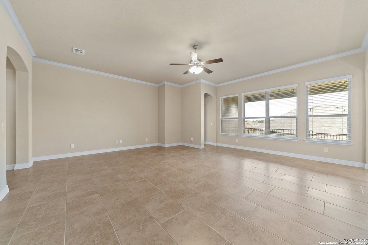 4928 Battle Lake St - Photo 4 of 25