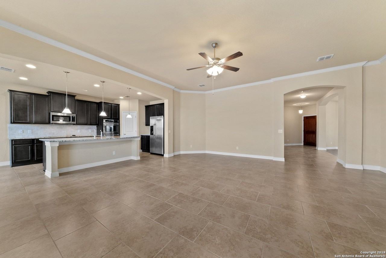 4928 Battle Lake St - Photo 6 of 25