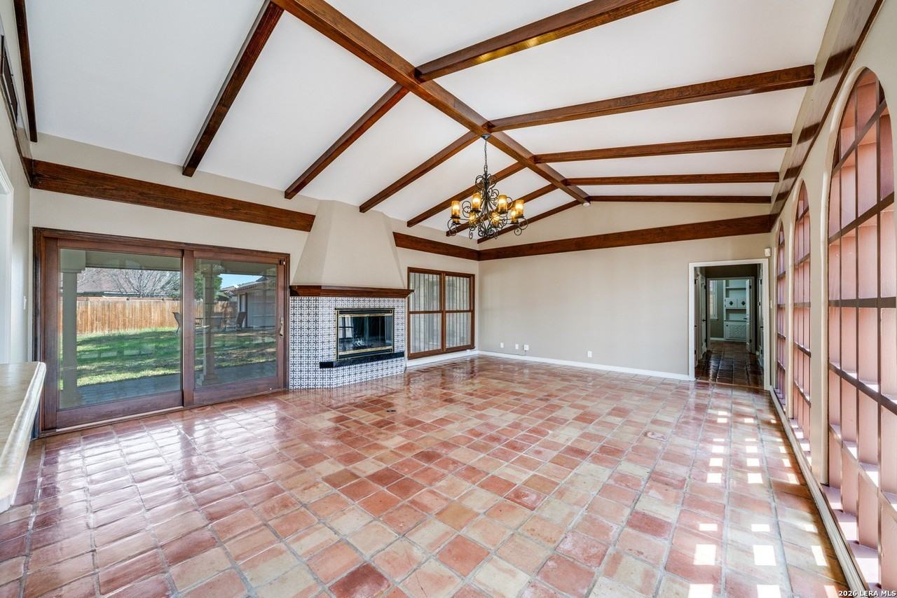 301 Wickford Way - Photo 7 of 26