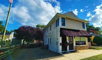 featured image of 239 Roosevelt Ave