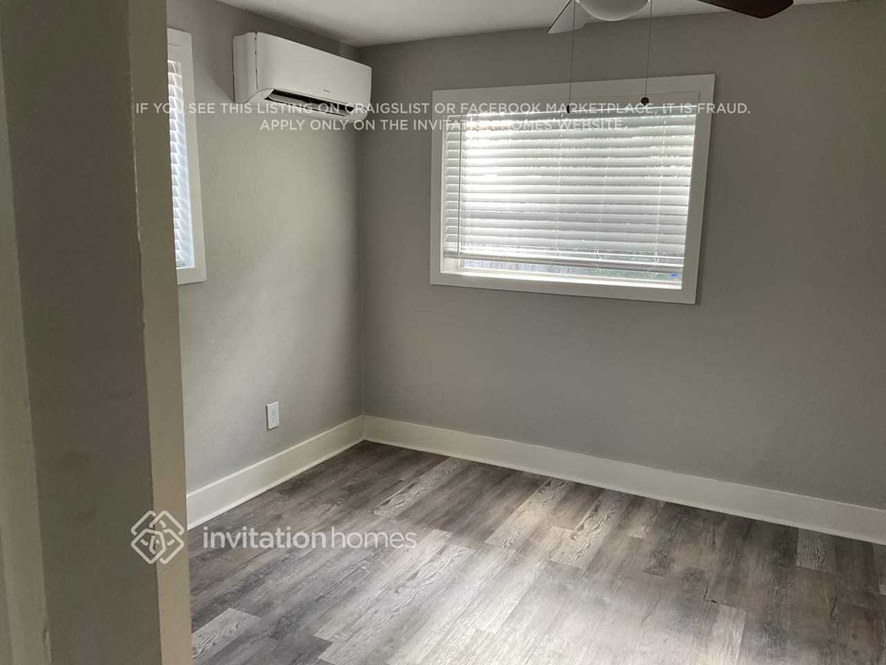 450 Iris Rd - Photo 7 of 18