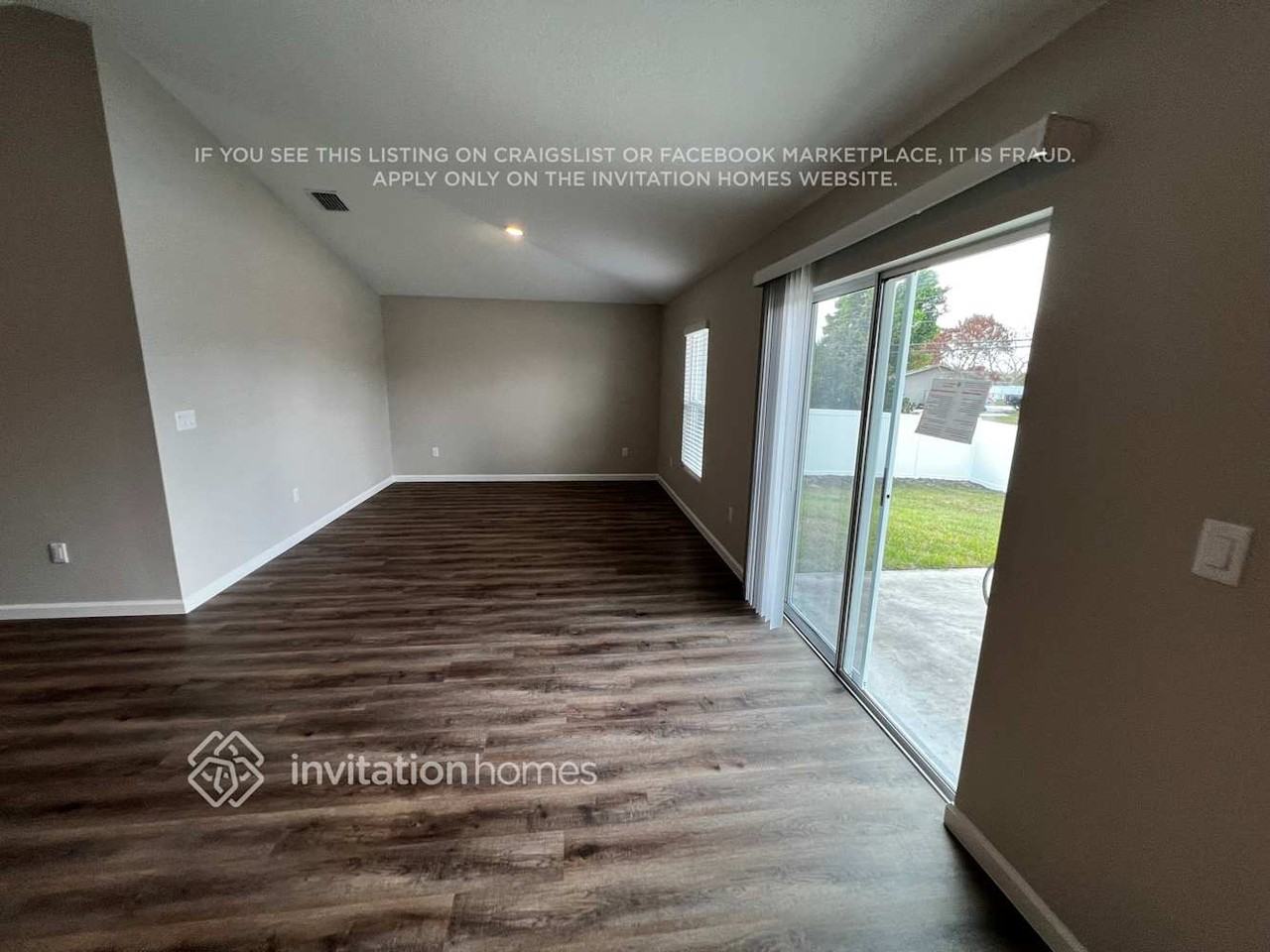 759 Lomas St - Photo 4 of 26