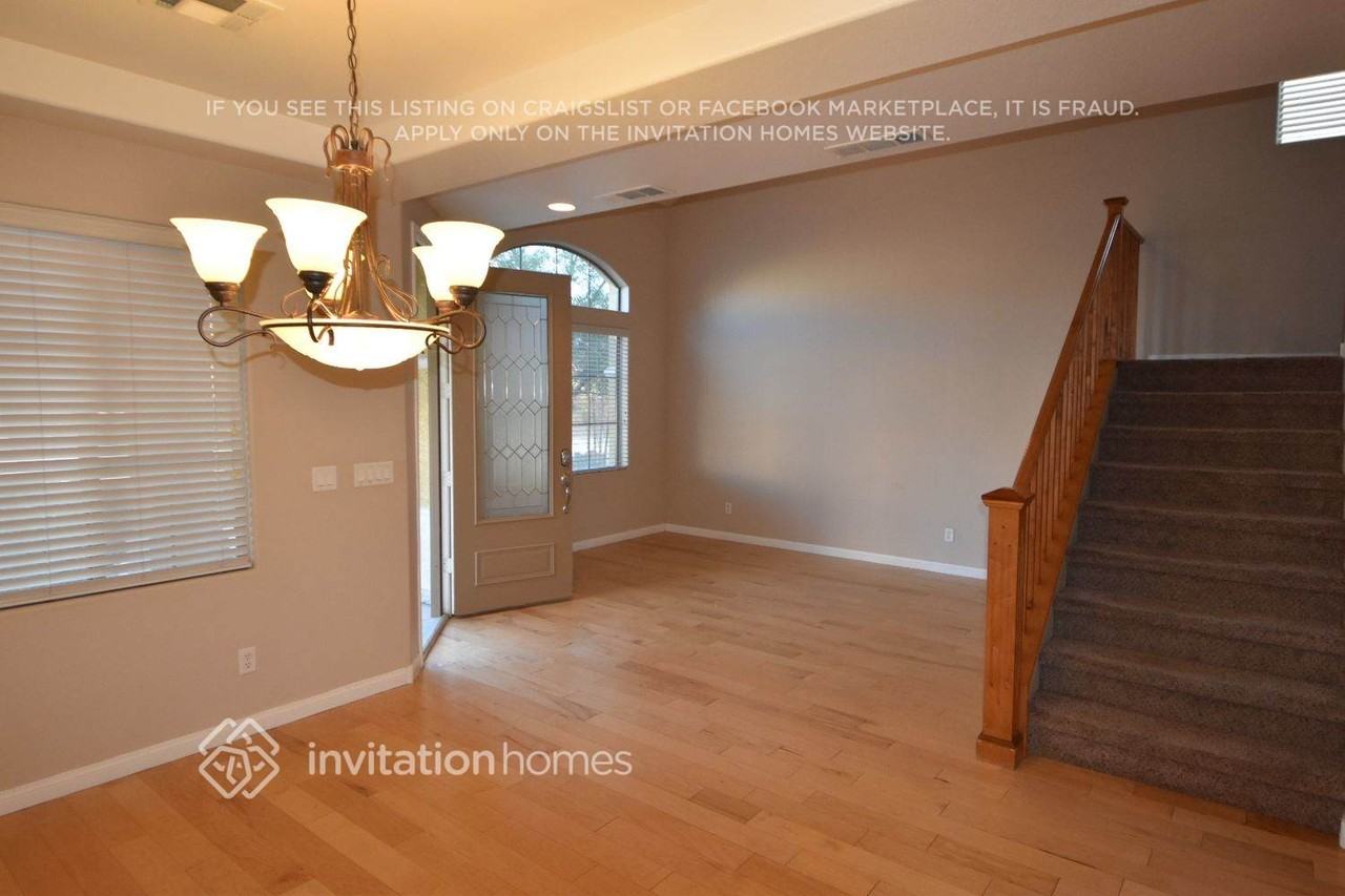 4045 Keefe Falls Ct - Photo 2 of 18