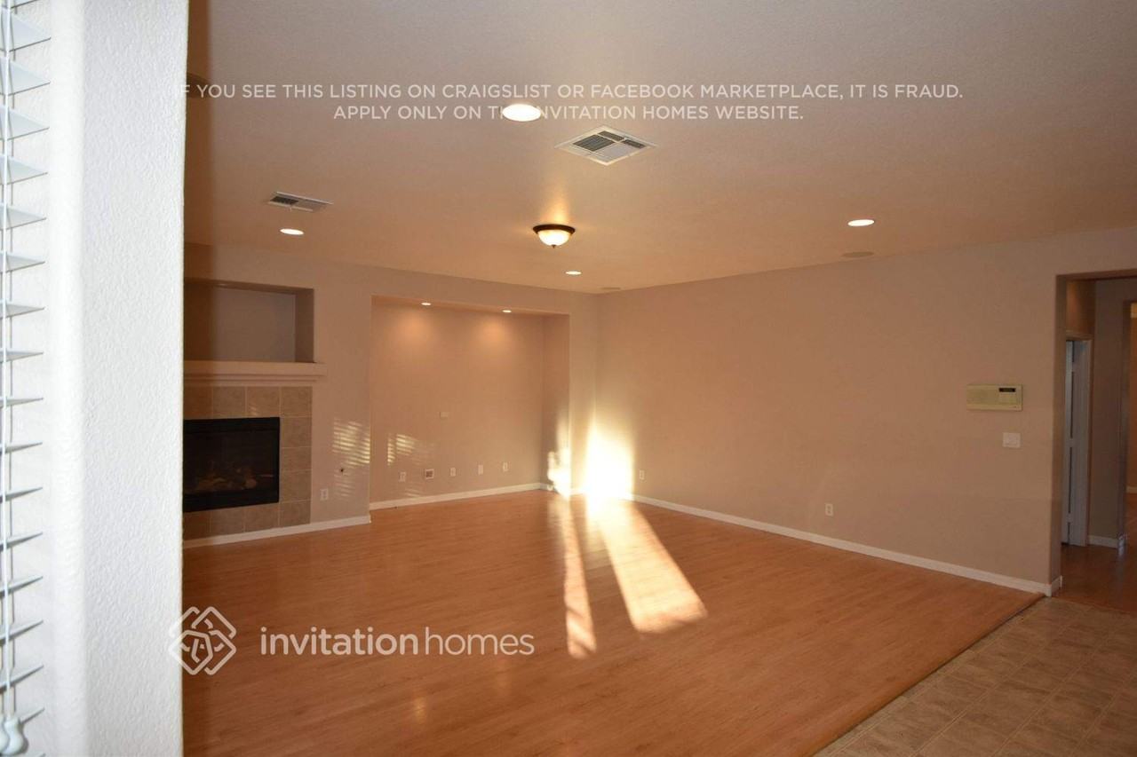 4045 Keefe Falls Ct - Photo 4 of 18