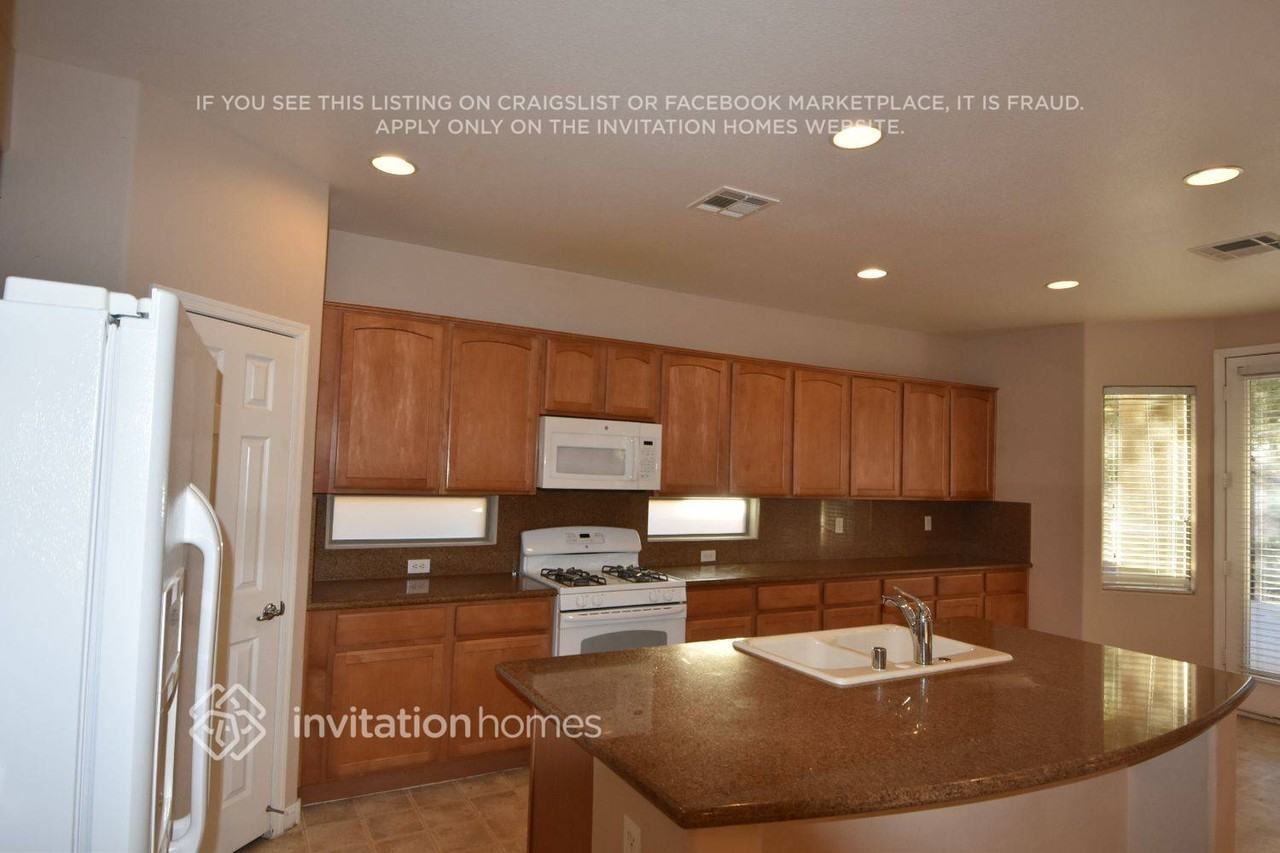 4045 Keefe Falls Ct - Photo 6 of 18