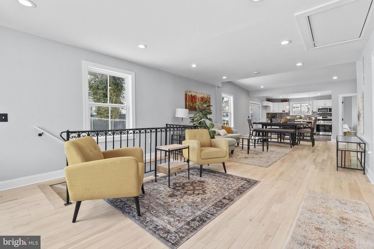 4840 Hayes St Ne - Photo 4 of 28