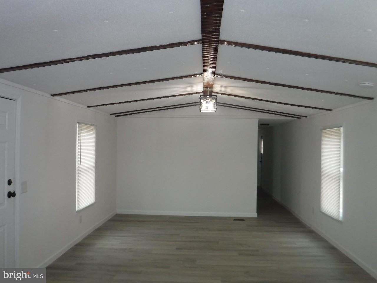 172 Boyd Dr Unit 1 - Photo 3 of 9