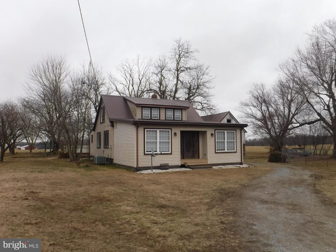 10051 Dupont Blvd - Photo 2 of 24