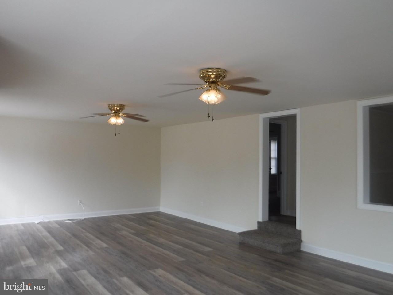 10051 Dupont Blvd - Photo 5 of 24