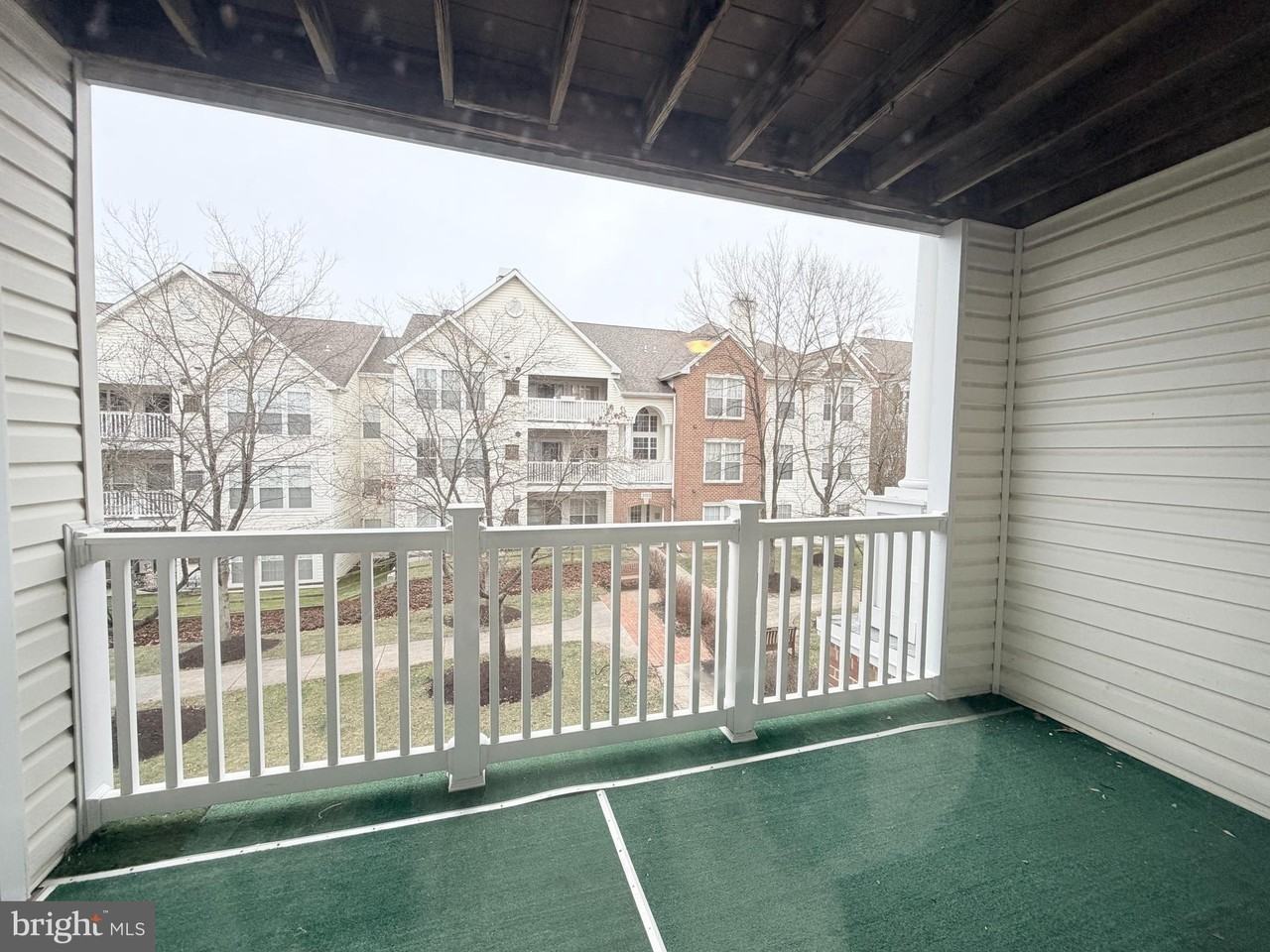 3109 River Bend Ct Apt D202 - Photo 3 of 13