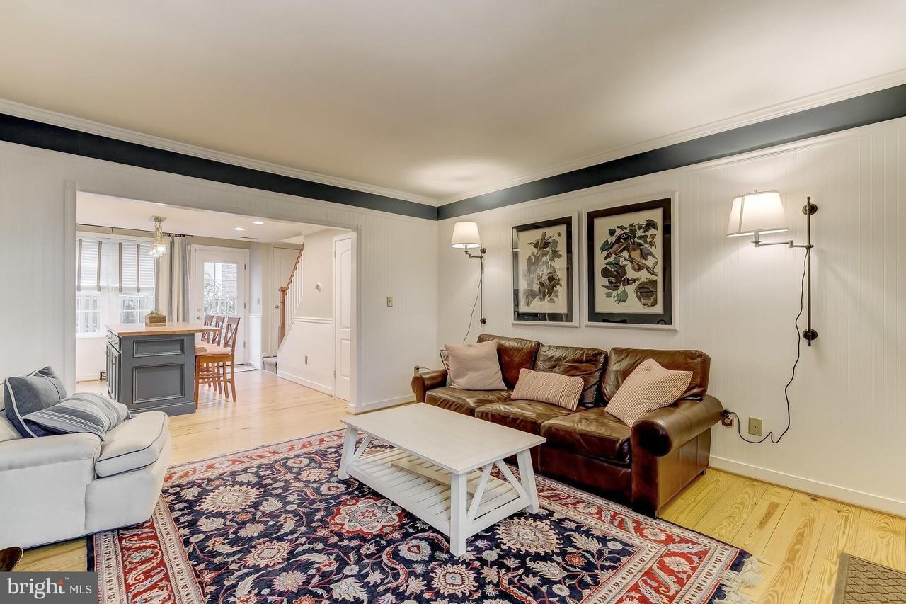 145 W Hill St - Photo 6 of 31