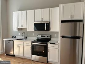 100 W Lexington St Apt 504 - Photo 1 of 1