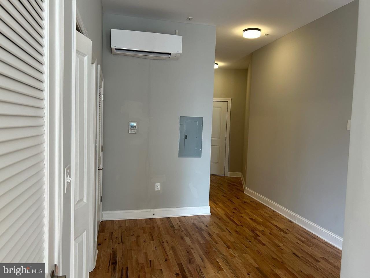 100 W Lexington St Apt 504 - Photo 7 of 19