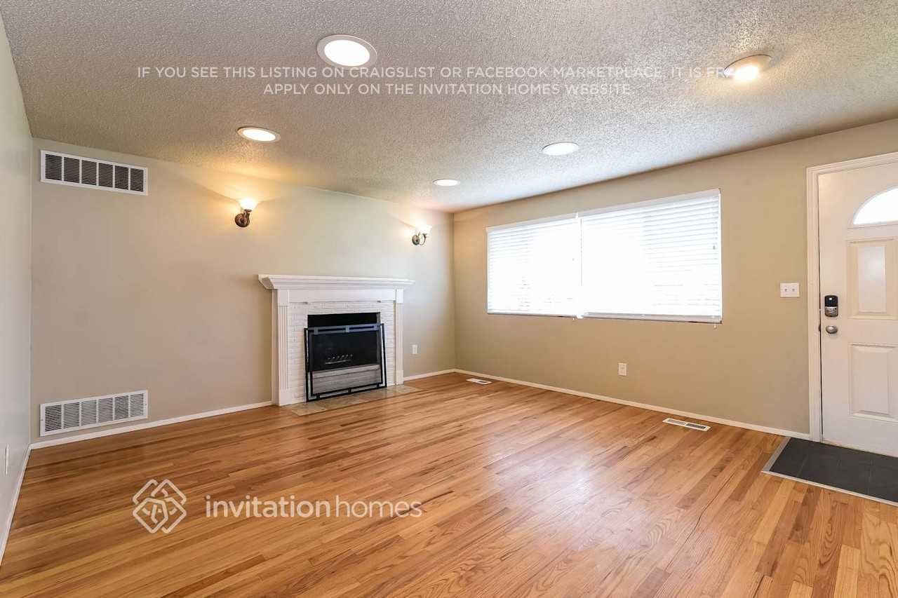 11717 Se 165th St - Photo 3 of 13